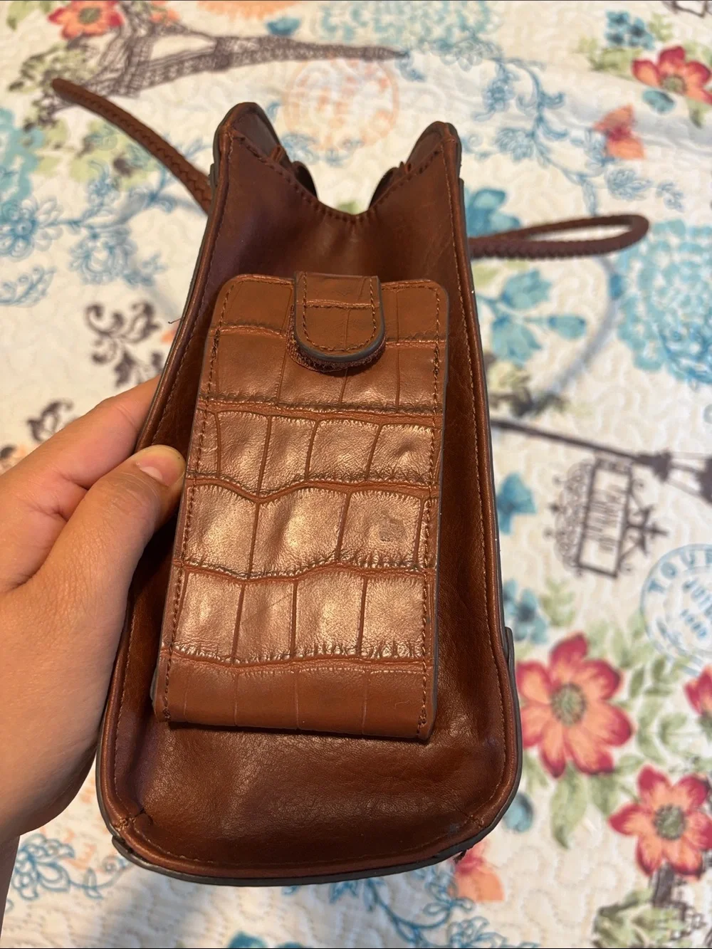 Bueno shoulder tote